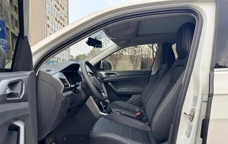 Volkswagen T-Cross I, 2023 год, 1 269 003 рублей, 15 фотография
