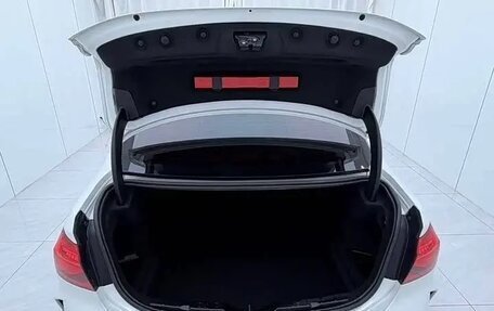BMW 1 серия, 2022 год, 1 800 000 рублей, 16 фотография