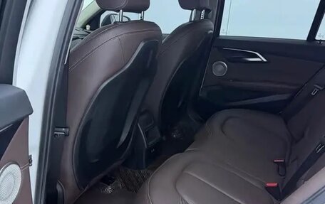 BMW 1 серия, 2022 год, 1 800 000 рублей, 13 фотография