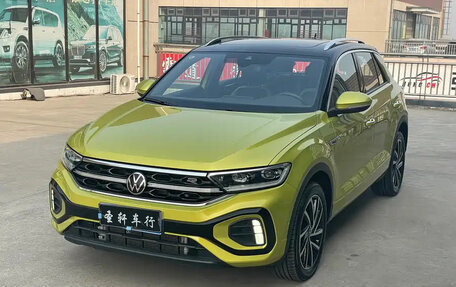 Volkswagen T-Roc I, 2023 год, 1 480 777 рублей, 1 фотография