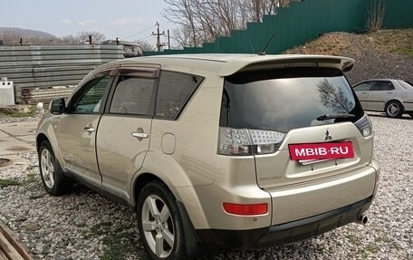 Mitsubishi Outlander III рестайлинг 3, 2006 год, 1 000 000 рублей, 3 фотография