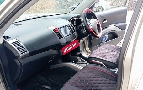 Mitsubishi Outlander III рестайлинг 3, 2006 год, 1 000 000 рублей, 2 фотография