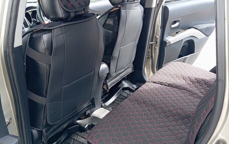 Mitsubishi Outlander III рестайлинг 3, 2006 год, 1 000 000 рублей, 7 фотография