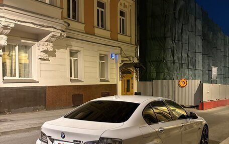 BMW 5 серия, 2014 год, 2 500 000 рублей, 3 фотография