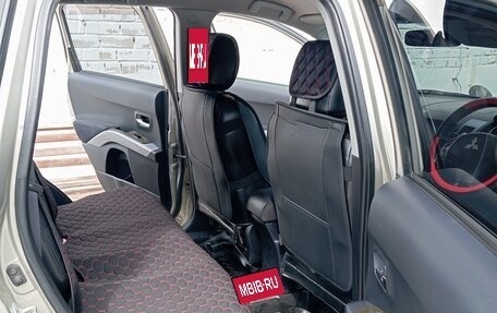 Mitsubishi Outlander III рестайлинг 3, 2006 год, 1 000 000 рублей, 8 фотография