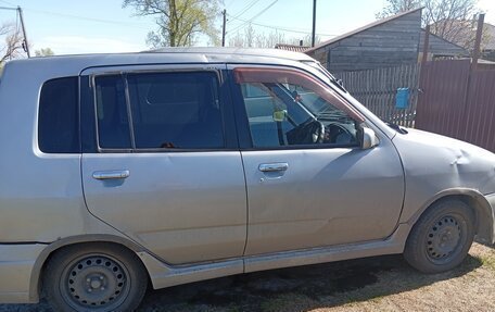 Nissan Cube II, 2000 год, 215 000 рублей, 2 фотография