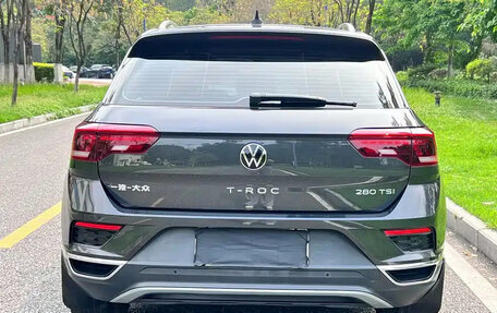 Volkswagen T-Roc I, 2023 год, 1 420 777 рублей, 4 фотография