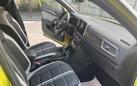 Volkswagen T-Roc I, 2023 год, 1 480 777 рублей, 11 фотография
