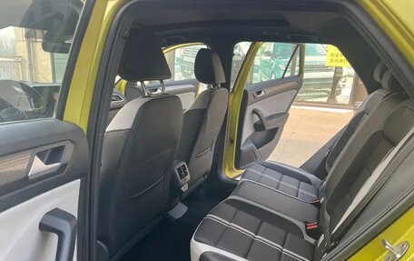 Volkswagen T-Roc I, 2023 год, 1 480 777 рублей, 16 фотография