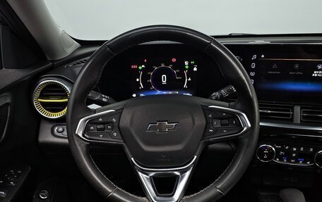 Chevrolet Trax, 2023 год, 1 620 000 рублей, 13 фотография