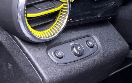 Chevrolet Trax, 2023 год, 1 620 000 рублей, 14 фотография