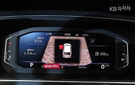 Volkswagen Tiguan II, 2023 год, 2 220 000 рублей, 9 фотография