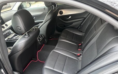 Mercedes-Benz E-Класс, 2016 год, 2 300 000 рублей, 5 фотография