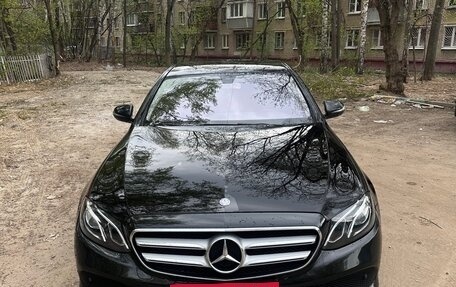 Mercedes-Benz E-Класс, 2016 год, 2 300 000 рублей, 4 фотография