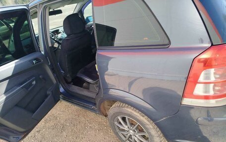 Opel Zafira B, 2008 год, 600 000 рублей, 3 фотография