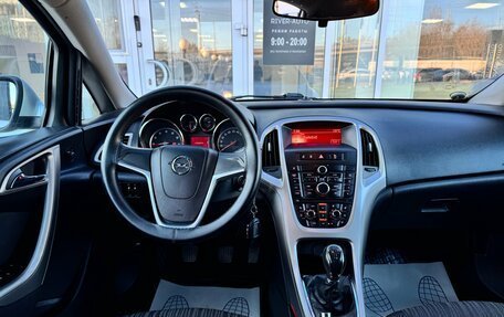 Opel Astra J, 2011 год, 680 000 рублей, 7 фотография