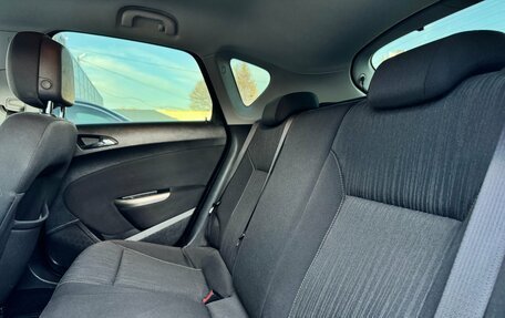 Opel Astra J, 2011 год, 680 000 рублей, 19 фотография