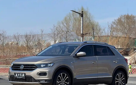 Volkswagen T-Roc I, 2023 год, 1 350 777 рублей, 3 фотография