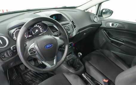 Ford Fiesta, 2016 год, 897 000 рублей, 9 фотография