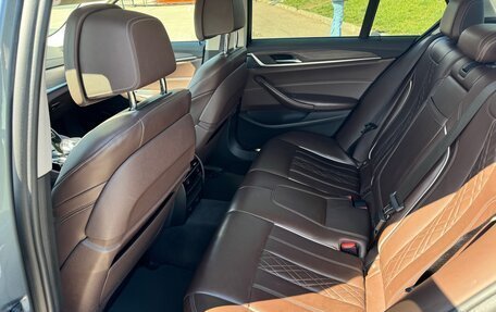 BMW 5 серия, 2018 год, 3 690 000 рублей, 8 фотография