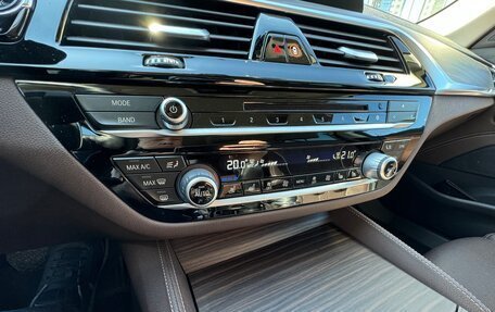 BMW 5 серия, 2018 год, 3 690 000 рублей, 12 фотография