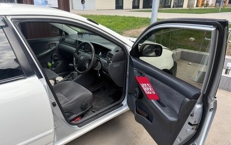 Toyota Corolla, 2004 год, 275 000 рублей, 9 фотография