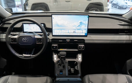 Toyota RAV4, 2026 год, 4 900 000 рублей, 15 фотография