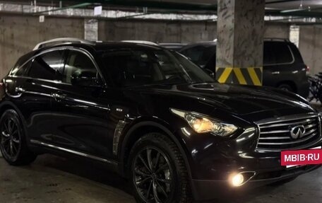 Infiniti FX II, 2011 год, 1 849 000 рублей, 3 фотография