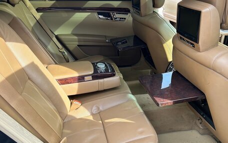 Mercedes-Benz S-Класс, 2007 год, 1 900 000 рублей, 16 фотография