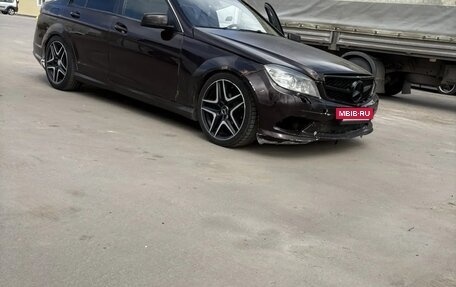 Mercedes-Benz C-Класс, 2010 год, 650 000 рублей, 8 фотография