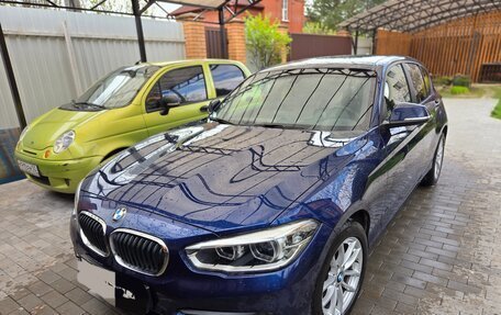 BMW 1 серия, 2018 год, 2 100 000 рублей, 4 фотография
