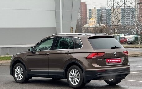 Volkswagen Tiguan II, 2018 год, 2 850 000 рублей, 4 фотография