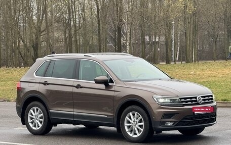 Volkswagen Tiguan II, 2018 год, 2 850 000 рублей, 3 фотография