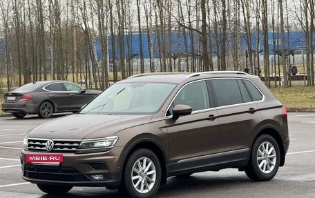 Volkswagen Tiguan II, 2018 год, 2 850 000 рублей, 6 фотография