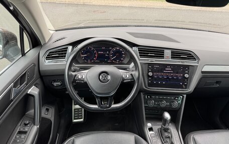 Volkswagen Tiguan II, 2018 год, 2 850 000 рублей, 18 фотография