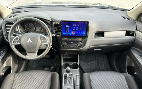 Mitsubishi Outlander III рестайлинг 3, 2013 год, 1 525 000 рублей, 9 фотография