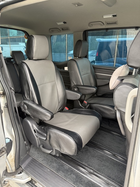 Honda Stepwgn V, 2016 год, 1 850 000 рублей, 30 фотография