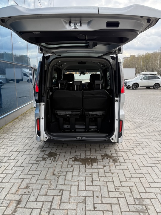 Honda Stepwgn V, 2016 год, 1 850 000 рублей, 26 фотография