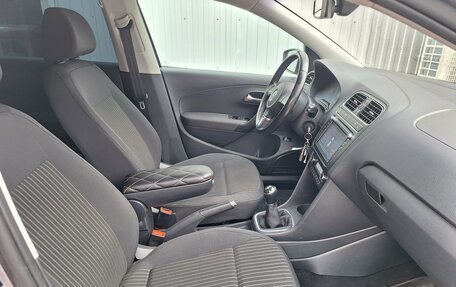 Volkswagen Polo VI (EU Market), 2015 год, 820 000 рублей, 15 фотография