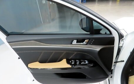 KIA K5, 2023 год, 2 270 000 рублей, 15 фотография