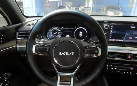 KIA K5, 2023 год, 2 270 000 рублей, 10 фотография