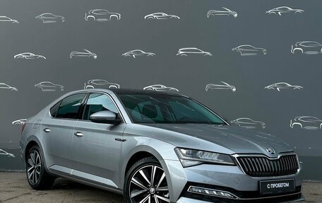 Skoda Superb III рестайлинг, 2025 год, 3 690 800 рублей, 3 фотография