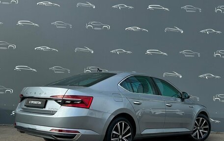 Skoda Superb III рестайлинг, 2025 год, 3 690 800 рублей, 2 фотография