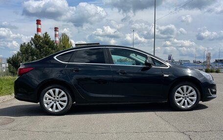 Opel Astra J, 2014 год, 890 000 рублей, 3 фотография