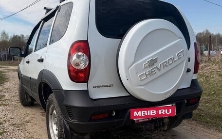 Chevrolet Niva I рестайлинг, 2017 год, 720 000 рублей, 4 фотография