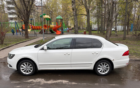 Skoda Superb III рестайлинг, 2013 год, 1 049 000 рублей, 4 фотография