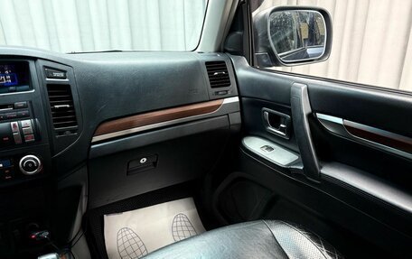 Mitsubishi Pajero IV, 2007 год, 1 449 000 рублей, 12 фотография