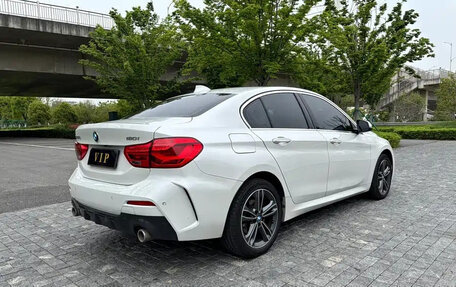 BMW 1 серия, 2022 год, 1 440 000 рублей, 4 фотография