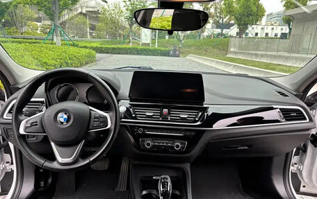 BMW 1 серия, 2022 год, 1 440 000 рублей, 10 фотография