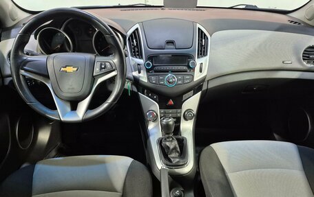 Chevrolet Cruze II, 2013 год, 899 000 рублей, 10 фотография